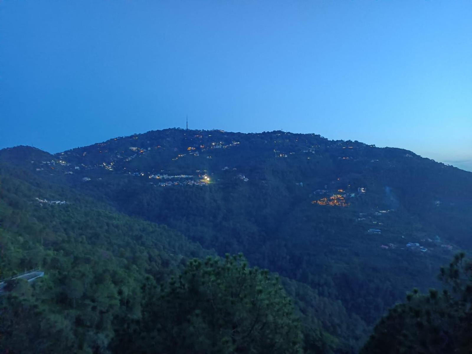 The Summer House Kasauli I Party & Music I Sky Bonfire I Managed By Exotic Stays 外观 照片